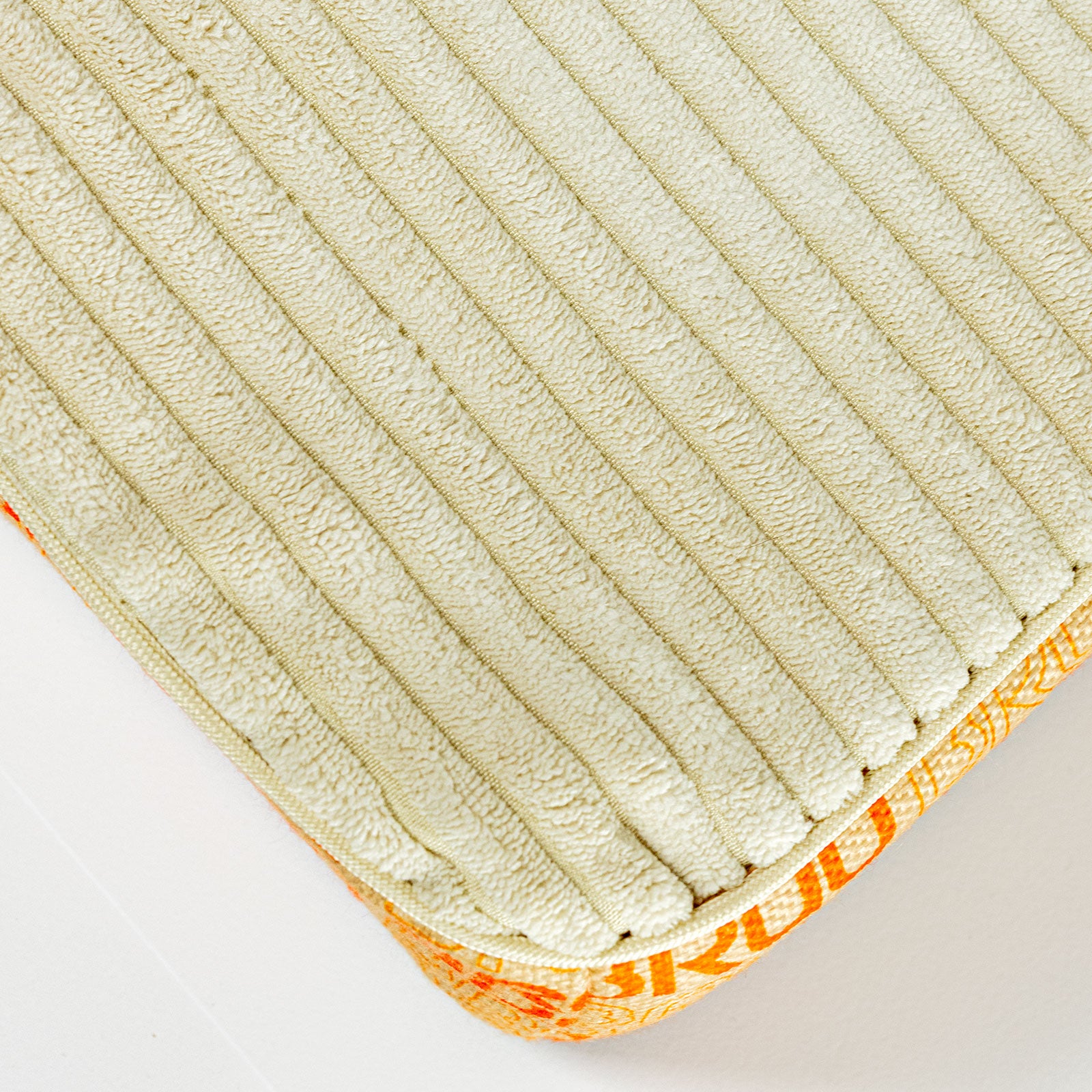 Grey Bed - Orthopedic Silk BRAUBRAU for Pets (Dogs and Cats)
